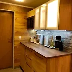 Golden Gapa Budget-studio 3 *